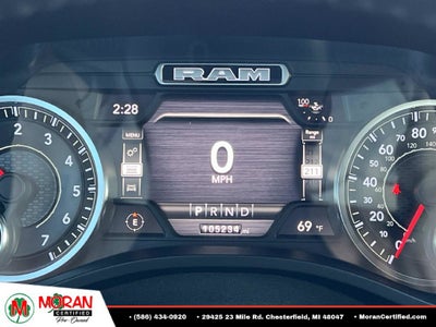 2020 RAM 1500 Big Horn Crew Cab 4x4 5'7" Box