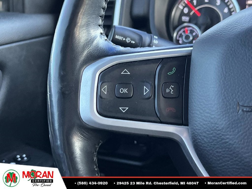 2020 RAM 1500 Big Horn Crew Cab 4x4 5'7" Box