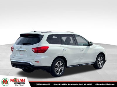 2017 Nissan Pathfinder SV