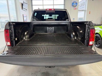2017 RAM 1500 Big Horn Crew Cab 4x4 5'7' Box