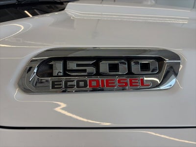 2022 RAM 1500 Laramie Crew Cab 4x4 5'7' Box