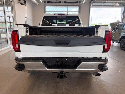 2022 GMC Sierra 2500HD 4WD Crew Cab Standard Bed SLT