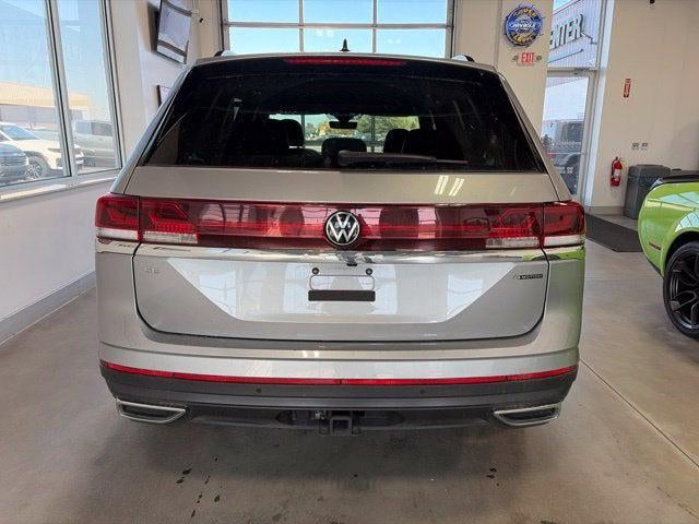 2026 Volkswagen Atlas SE with Technology