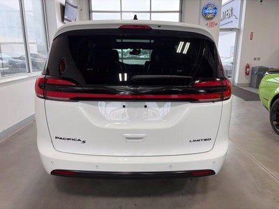 2025 Chrysler Pacifica Limited
