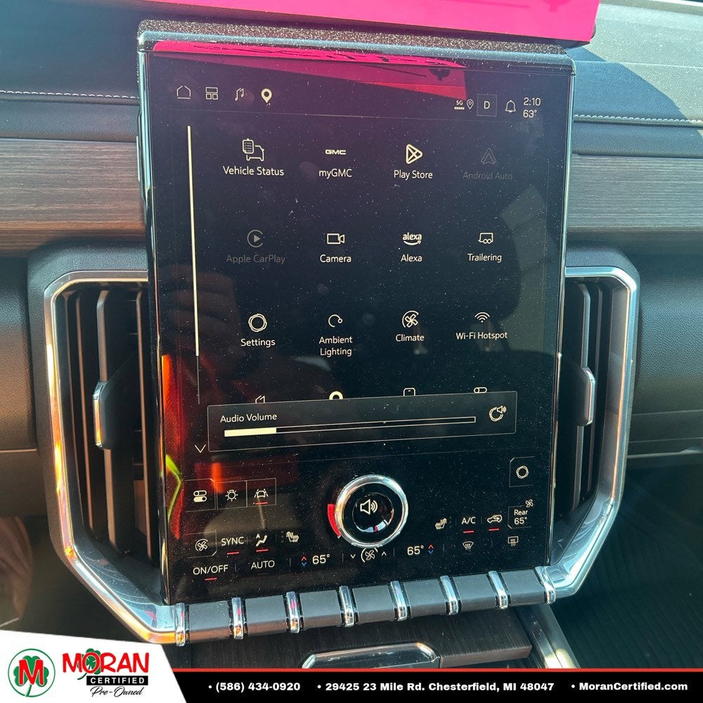 2025 GMC Acadia Denali