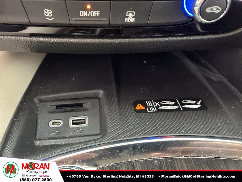 2024 Buick Enclave Essence