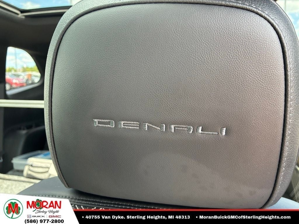 2024 GMC Acadia Denali