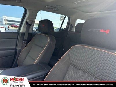 2023 GMC Acadia AT4