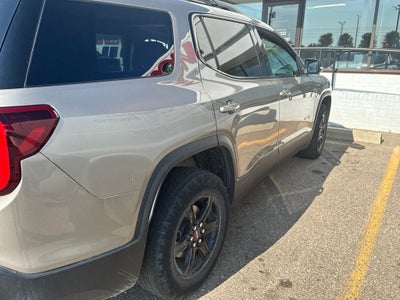 2022 GMC Acadia AT4