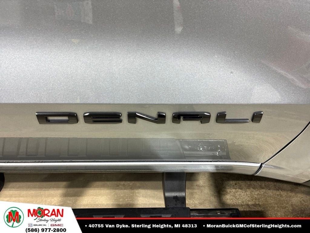2025 GMC Canyon Denali