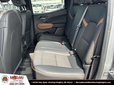 2023 GMC Canyon 4WD AT4