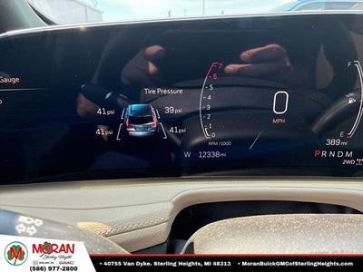 2024 Cadillac XT4 Luxury