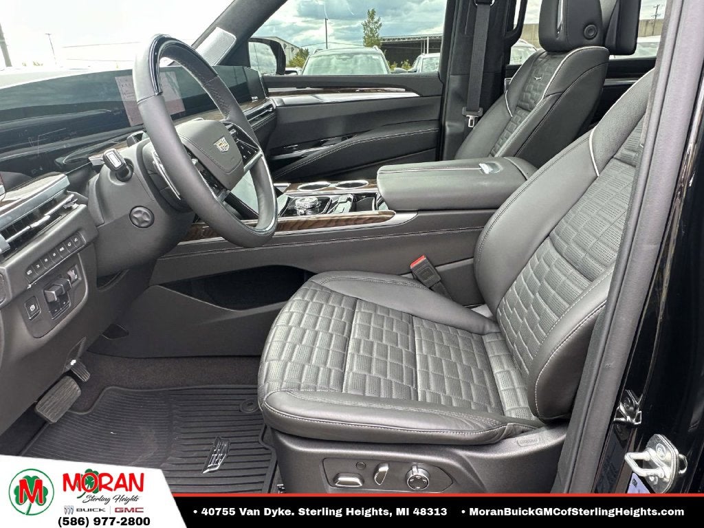 2025 Cadillac Escalade Sport Platinum