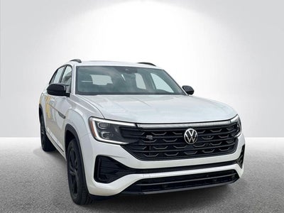 2026 Volkswagen Atlas Cross Sport 2.0T SEL R-Line Black