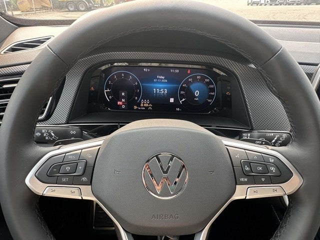 2026 Volkswagen Atlas Cross Sport 2.0T SEL R-Line Black