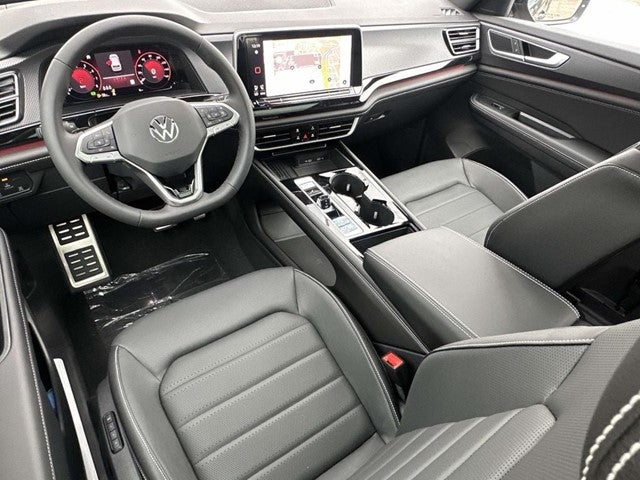 2026 Volkswagen Atlas Cross Sport 2.0T SEL R-Line Black
