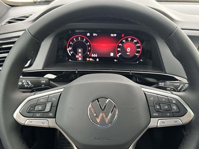 2026 Volkswagen Atlas Cross Sport 2.0T SEL R-Line Black