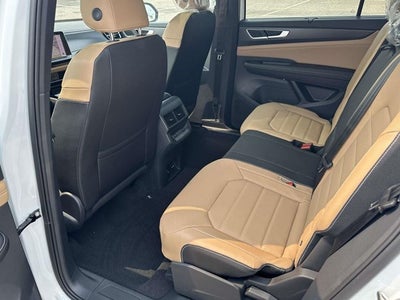2026 Volkswagen Atlas Cross Sport 2.0T SEL R-Line Black