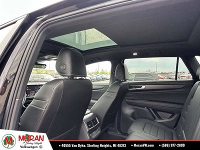 2024 Volkswagen Atlas Cross Sport 2.0T SEL R-Line