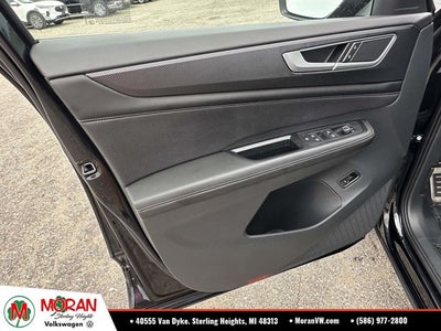 2024 Volkswagen Atlas Cross Sport 2.0T SEL R-Line