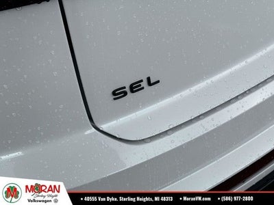 2025 Volkswagen Atlas Cross Sport 2.0T SEL R-Line Black