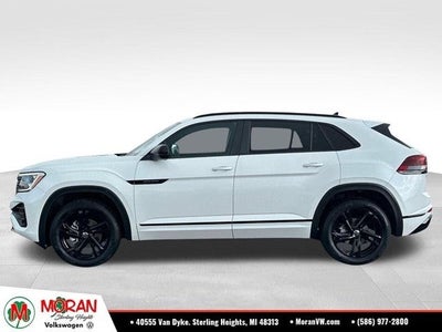 2025 Volkswagen Atlas Cross Sport 2.0T SEL R-Line Black