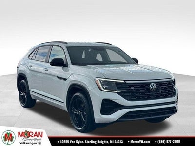 2025 Volkswagen Atlas Cross Sport 2.0T SEL R-Line Black