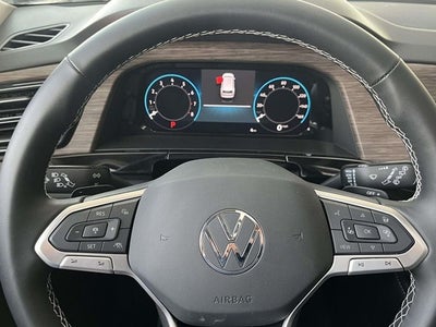 2025 Volkswagen Atlas 2.0T SEL