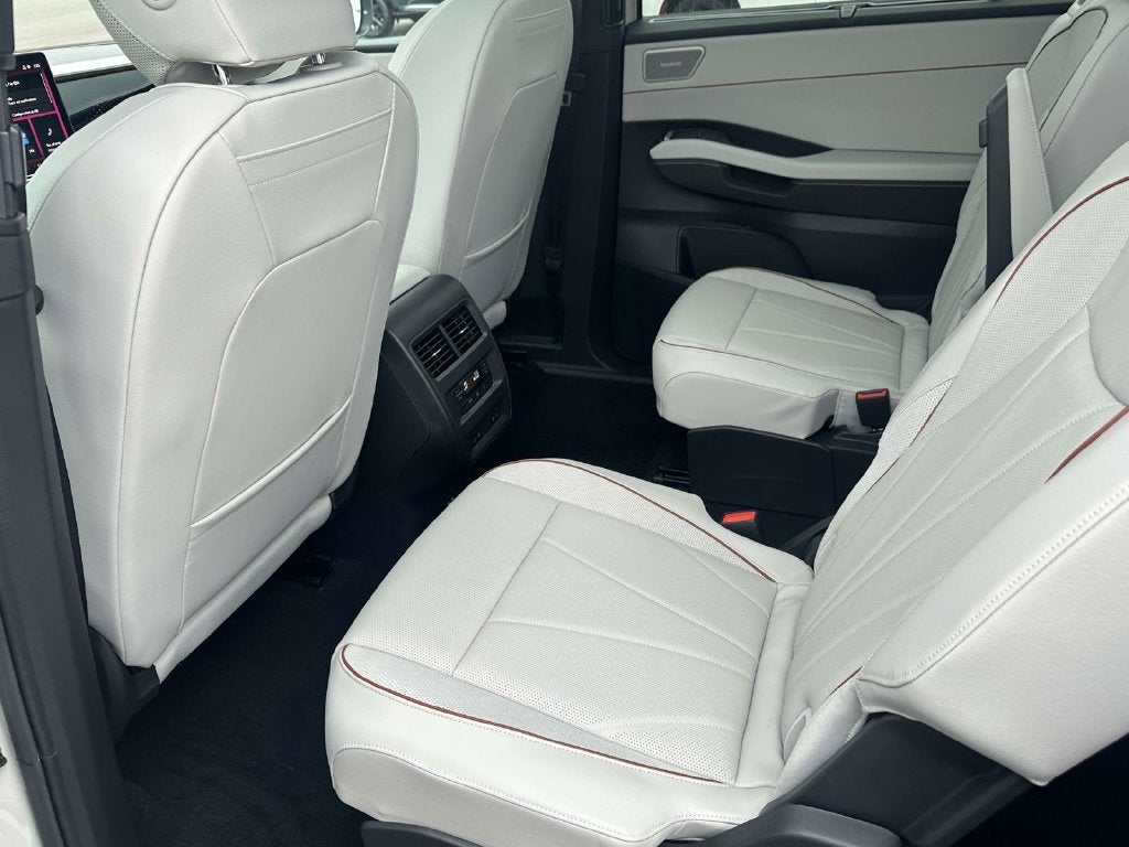2027 Volkswagen Atlas SEL Premium R-Line