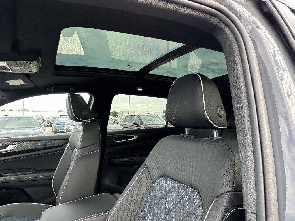 2026 Volkswagen Atlas Cross Sport SEL Premium R-Line