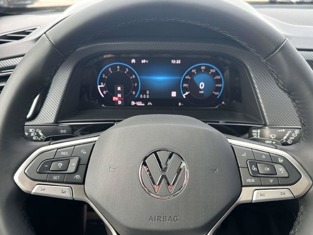 2026 Volkswagen Atlas Cross Sport SEL Premium R-Line