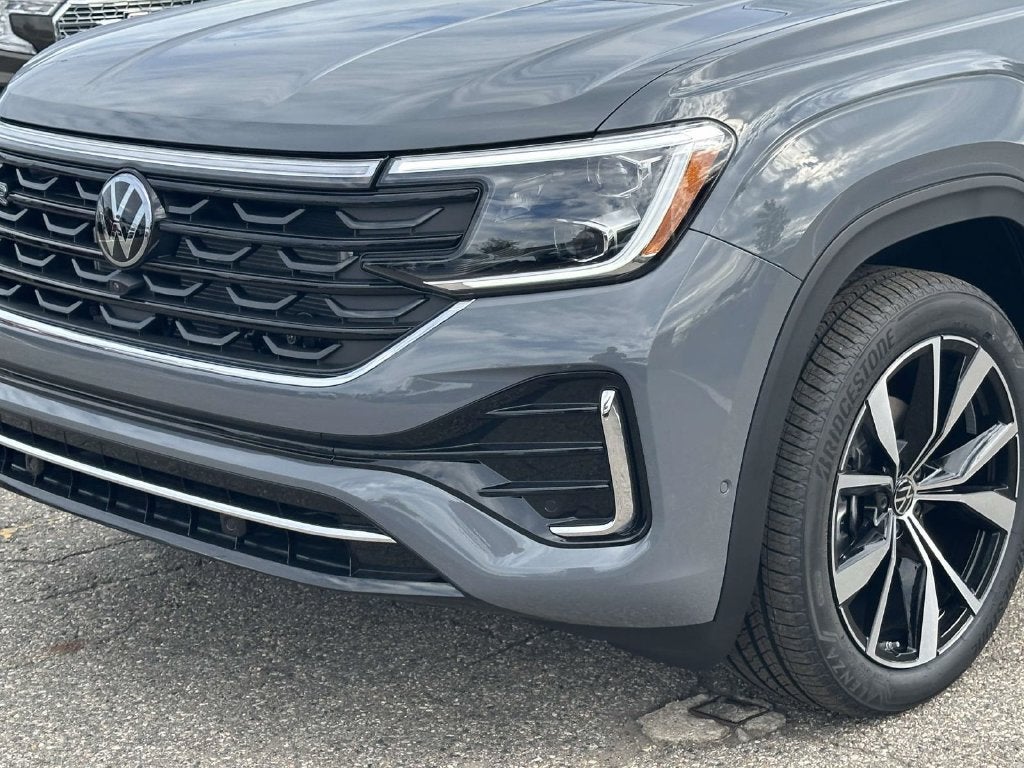 2026 Volkswagen Atlas Cross Sport SEL Premium R-Line