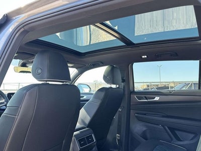 2026 Volkswagen Atlas Cross Sport 2.0T SEL Premium R-Line