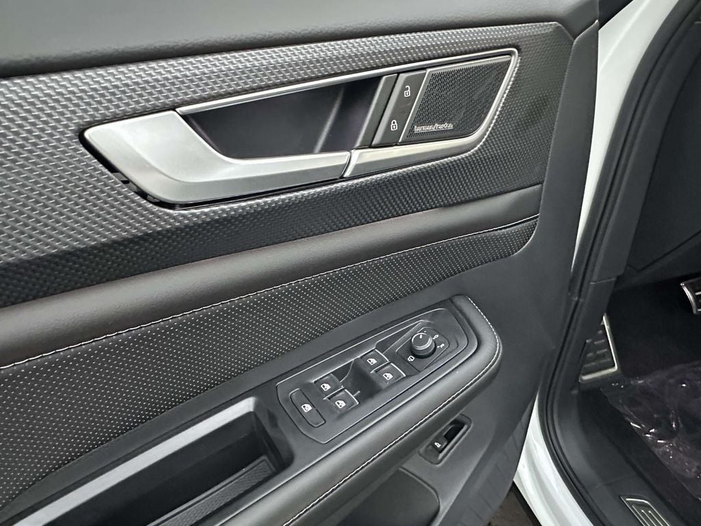 2026 Volkswagen Atlas Cross Sport SEL Premium R-Line