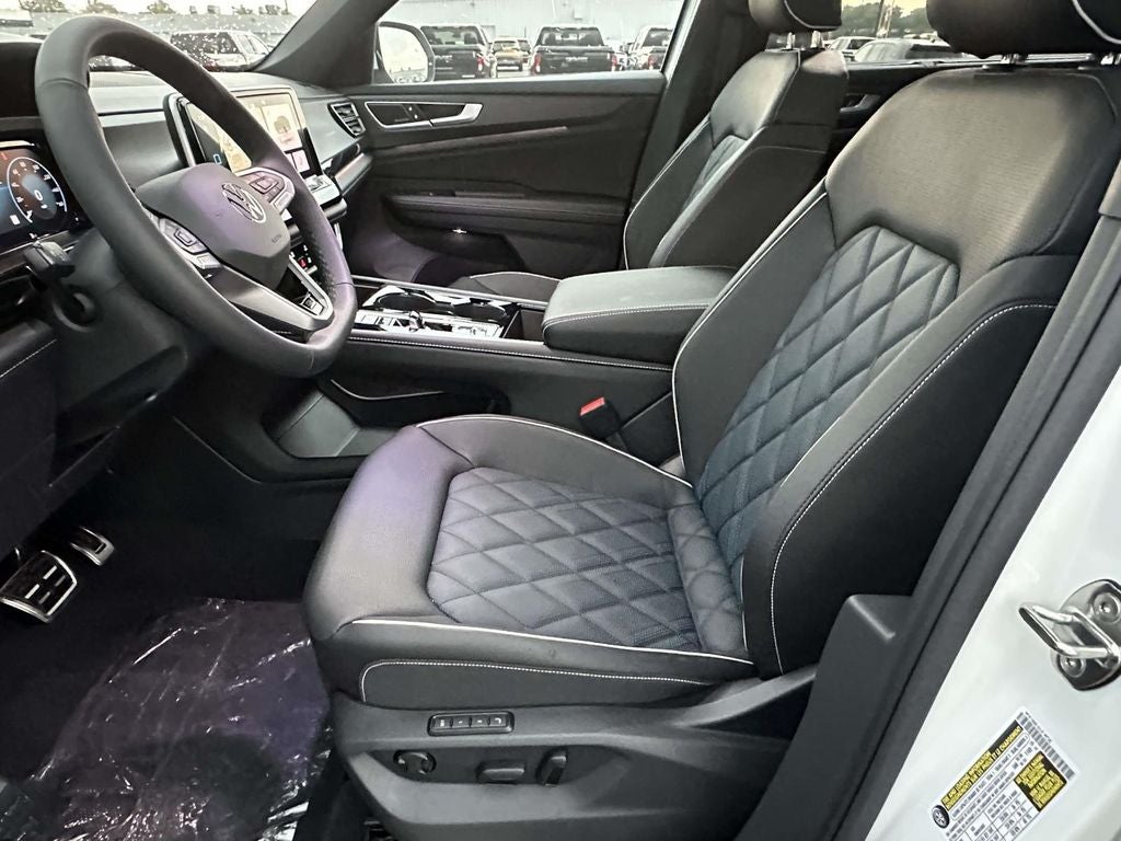2026 Volkswagen Atlas Cross Sport SEL Premium R-Line