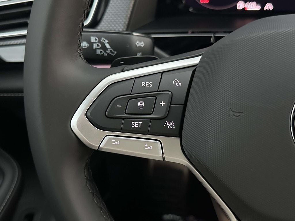 2026 Volkswagen Atlas Cross Sport SEL Premium R-Line