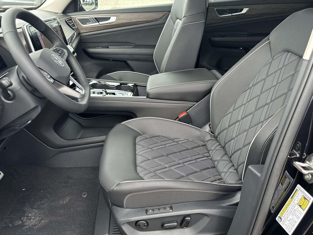 2026 Volkswagen Atlas Cross Sport SEL Premium R-Line