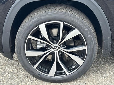 2026 Volkswagen Atlas Cross Sport SEL Premium R-Line