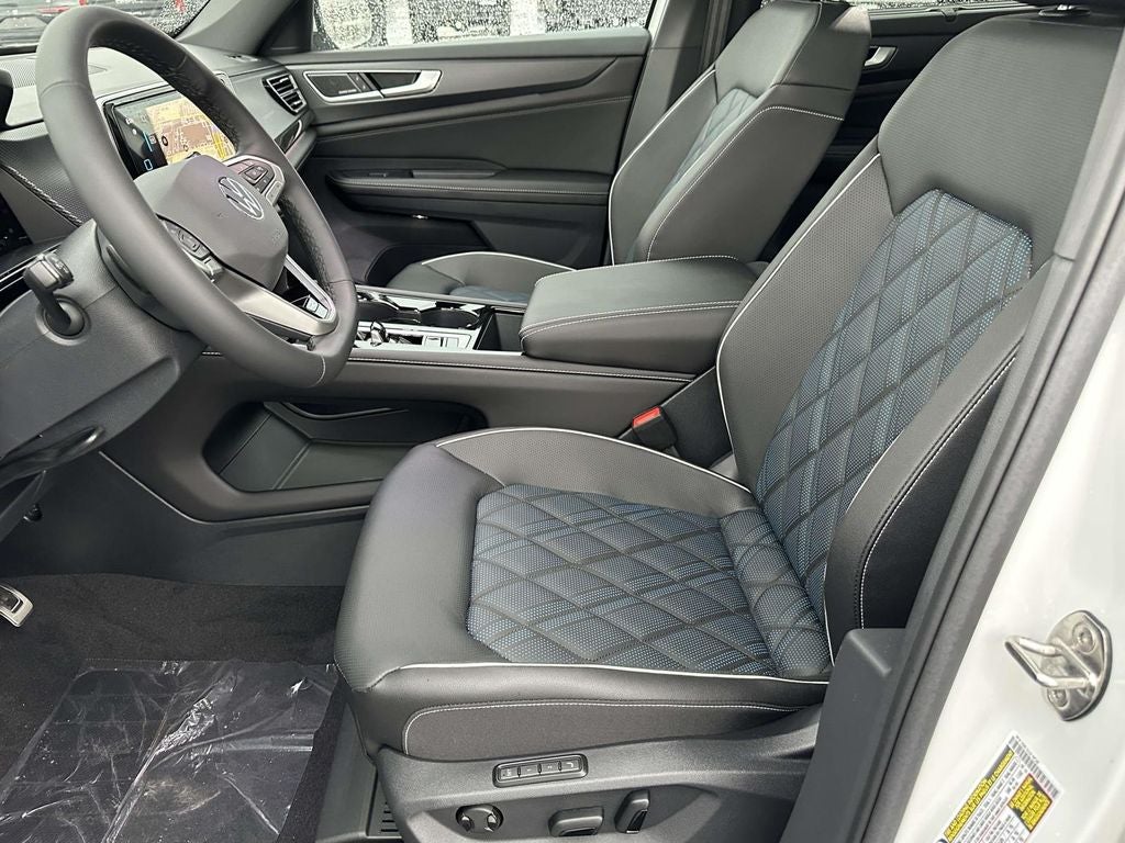 2026 Volkswagen Atlas Cross Sport SEL Premium R-Line