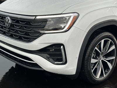 2026 Volkswagen Atlas Cross Sport SEL Premium R-Line