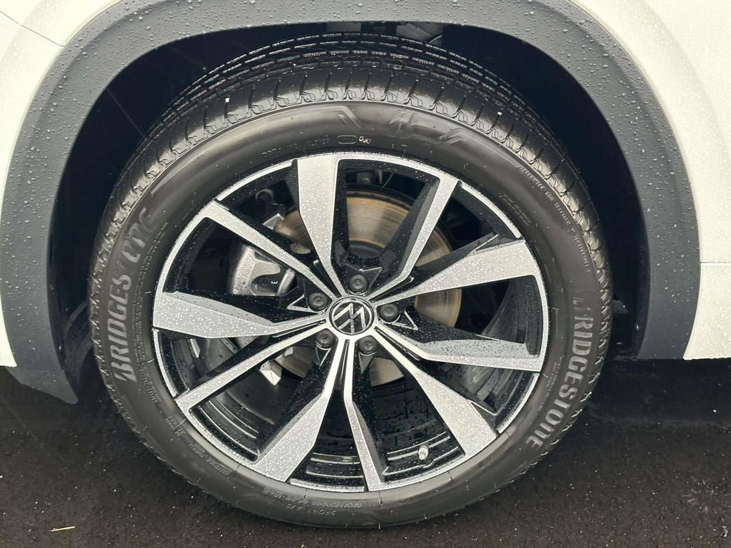 2026 Volkswagen Atlas Cross Sport SEL Premium R-Line