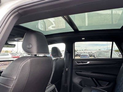 2026 Volkswagen Atlas Cross Sport SEL Premium R-Line