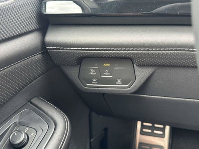 2026 Volkswagen Atlas Cross Sport SEL Premium R-Line