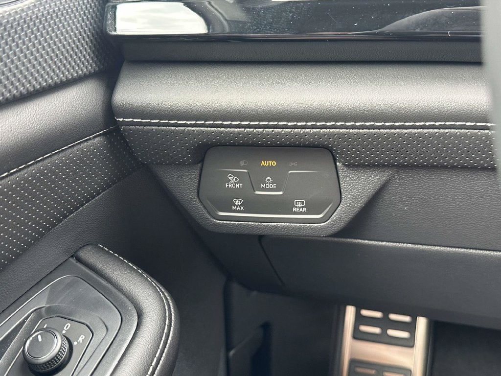 2026 Volkswagen Atlas Cross Sport SEL Premium R-Line