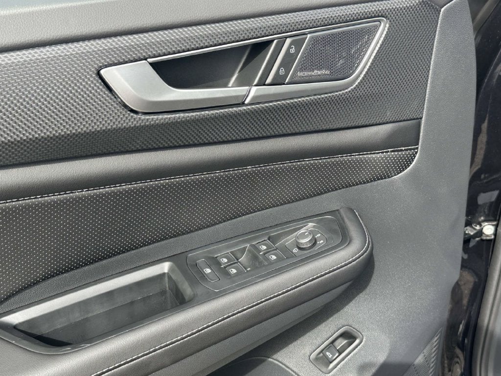 2026 Volkswagen Atlas Cross Sport SEL Premium R-Line