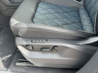 2026 Volkswagen Atlas Cross Sport SEL Premium R-Line