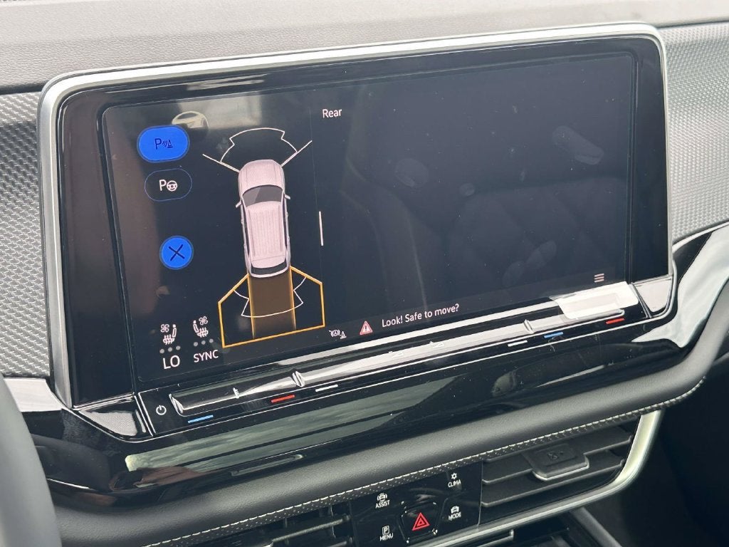 2026 Volkswagen Atlas Cross Sport SEL Premium R-Line