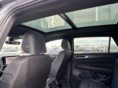 2026 Volkswagen Atlas Cross Sport SEL Premium R-Line