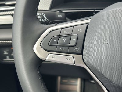 2026 Volkswagen Atlas Cross Sport SEL Premium R-Line