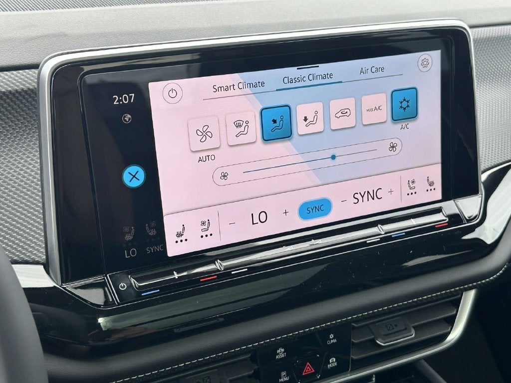2026 Volkswagen Atlas Cross Sport SEL Premium R-Line